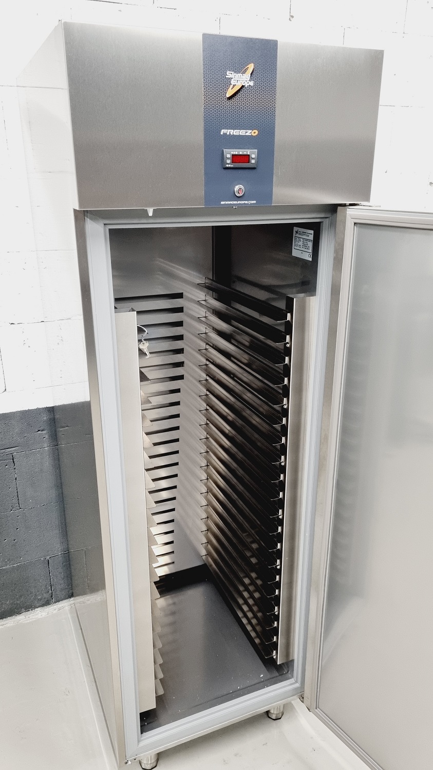 Backwarentiefkühlschrank 460F  NEU