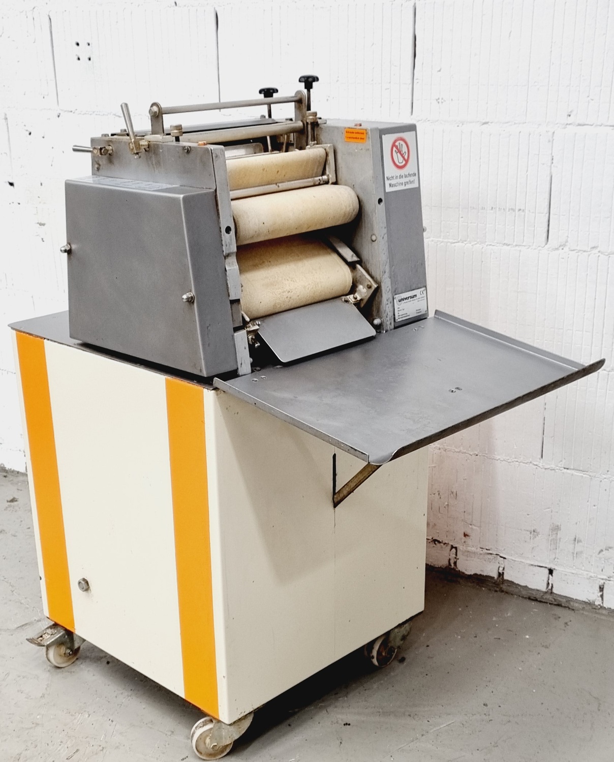 Hörnchenwickelmaschine Universum HWM 30/3