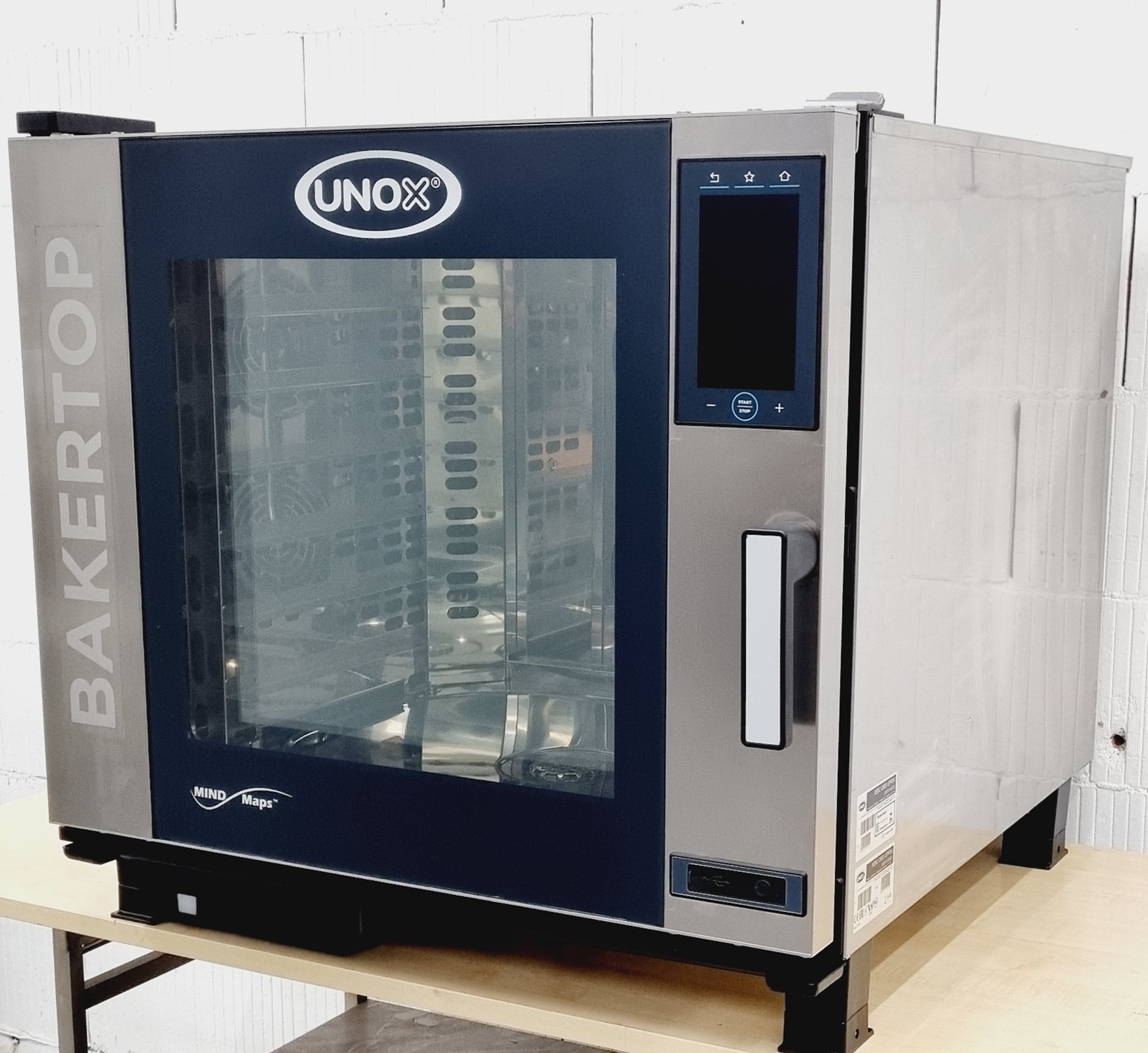 Ladenbackofen Unox Bakertop 6 Countertop Plus