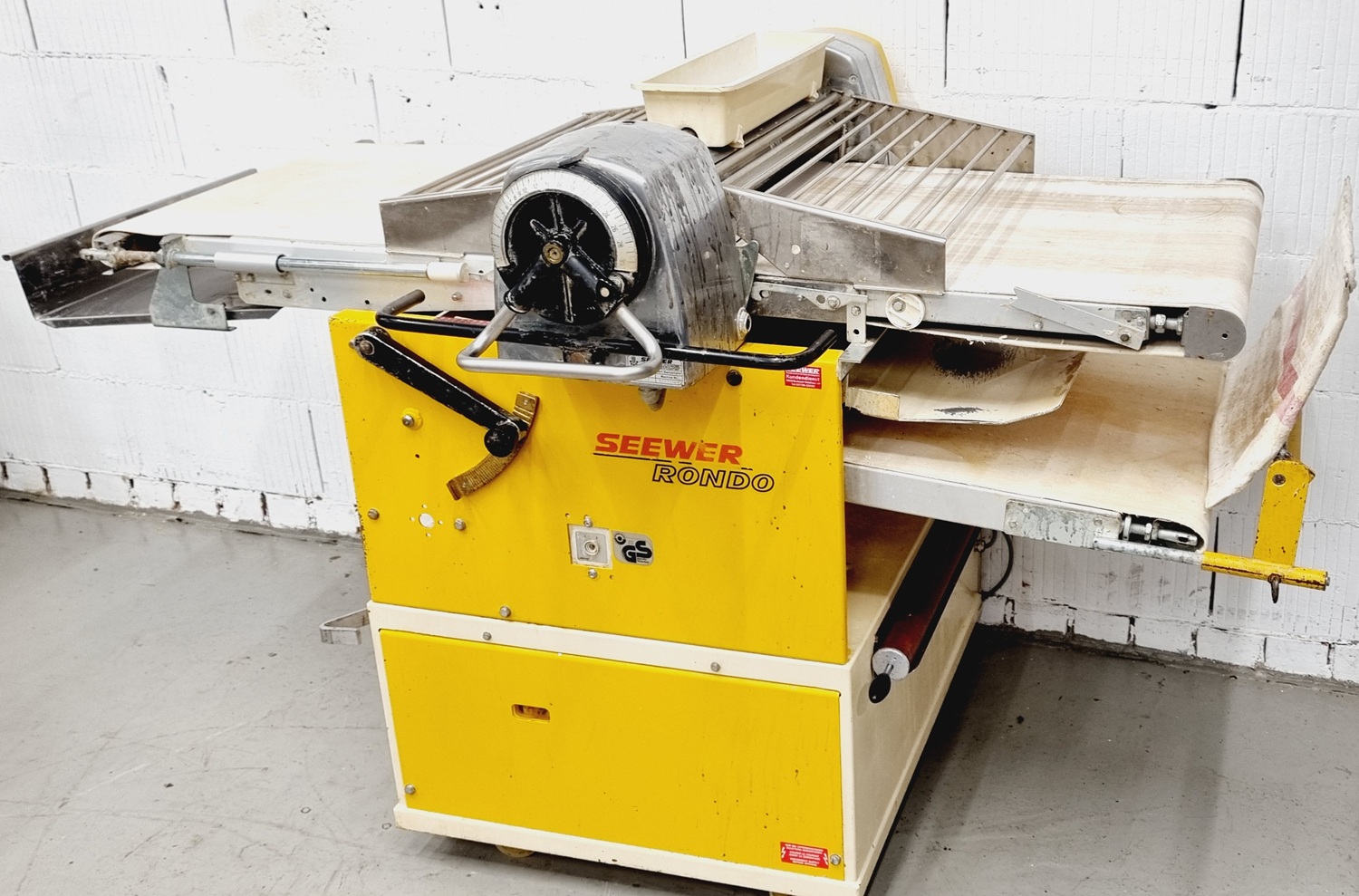 Ausrollmaschine Seewer Rondo SKO 63