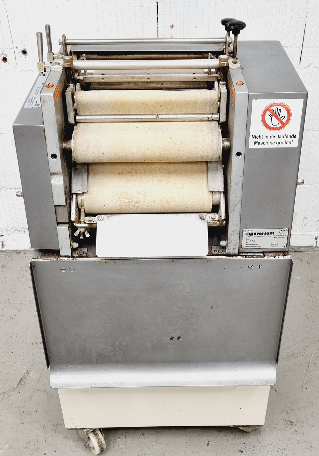 Hörnchenwickelmaschine Universum HWM 30/3