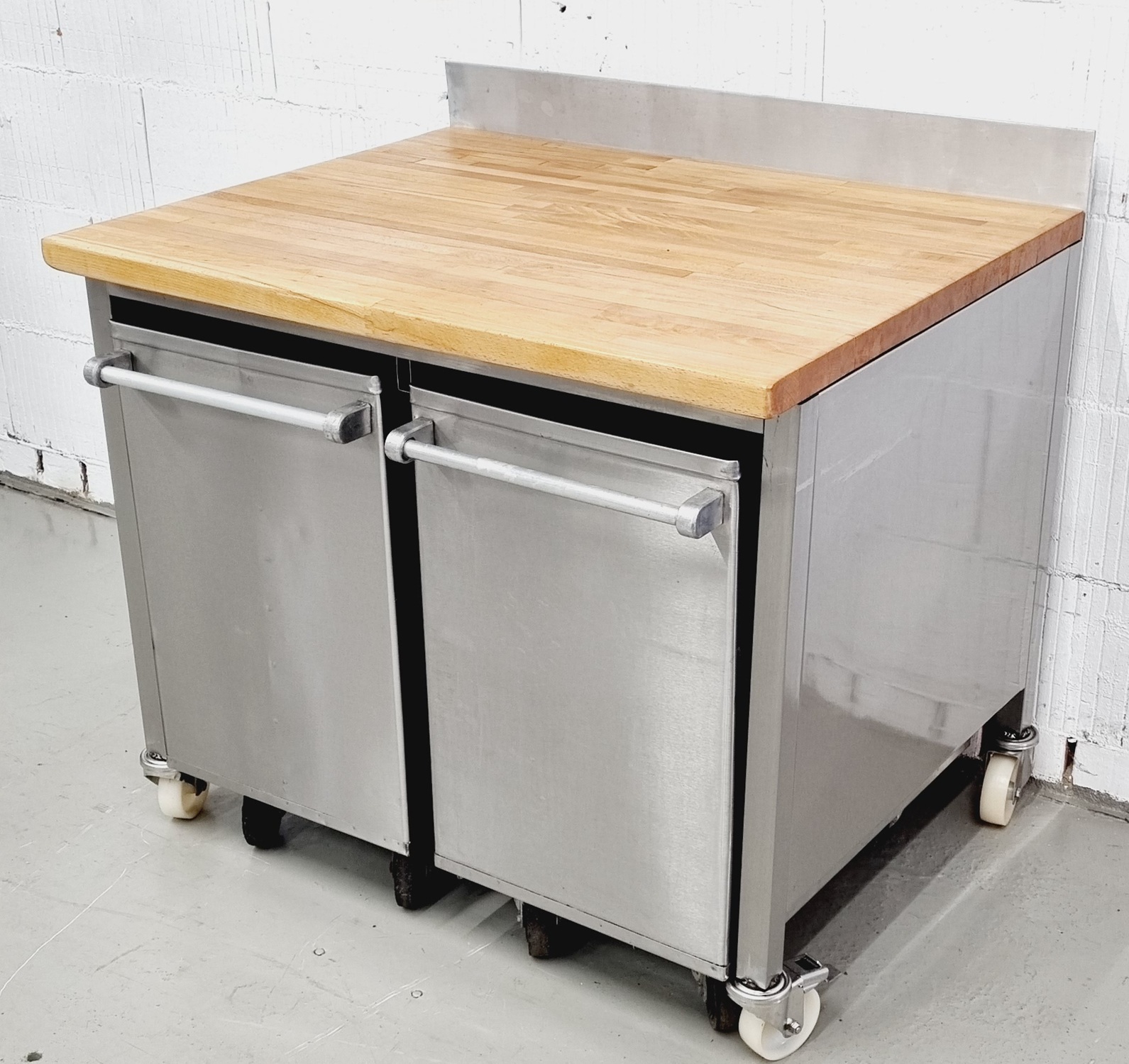 Arbeitstisch AT 1000 mit Buchenholzplatte und Mehlwagen