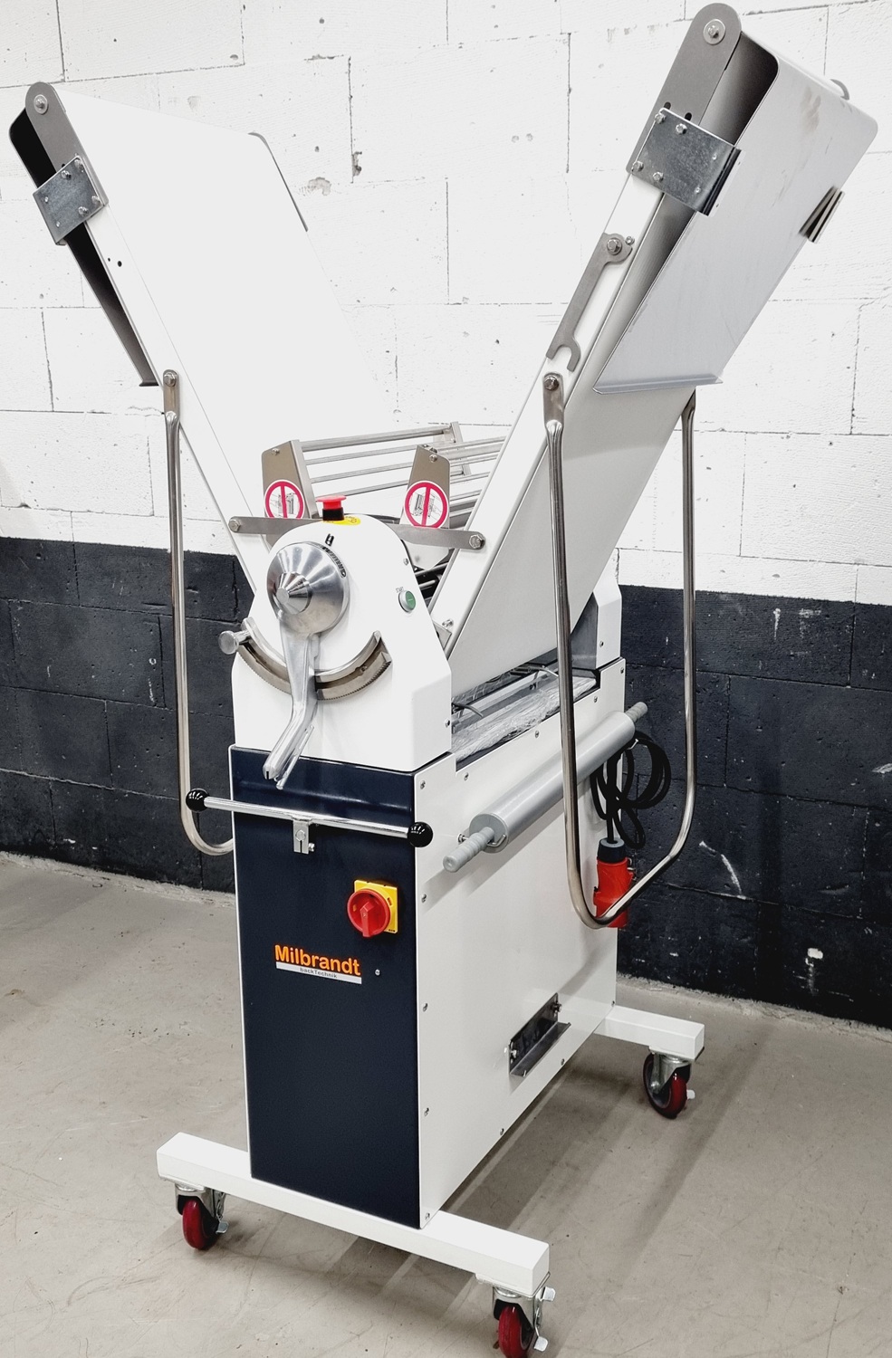 Ausrollmaschine Sinmag SM 520 F  NEU