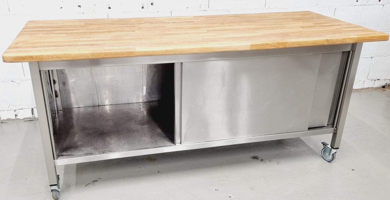 Arbeitstisch AT 2000 mit Buchenholzplatte und Schiebetür