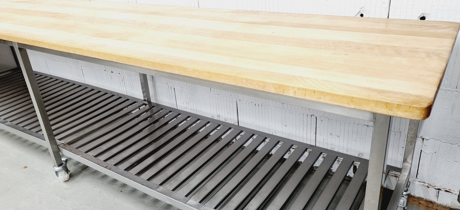 Arbeitstisch AT 4000 mit Buchenholzplatte fahrbar