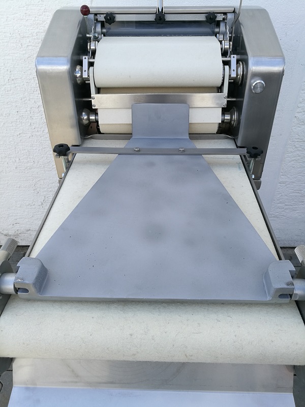 Hörnchenwickelmaschine MK B30
