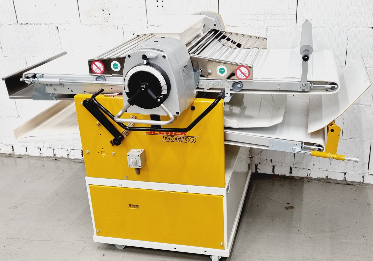 Ausrollmaschine Seewer Rondo SKO 64