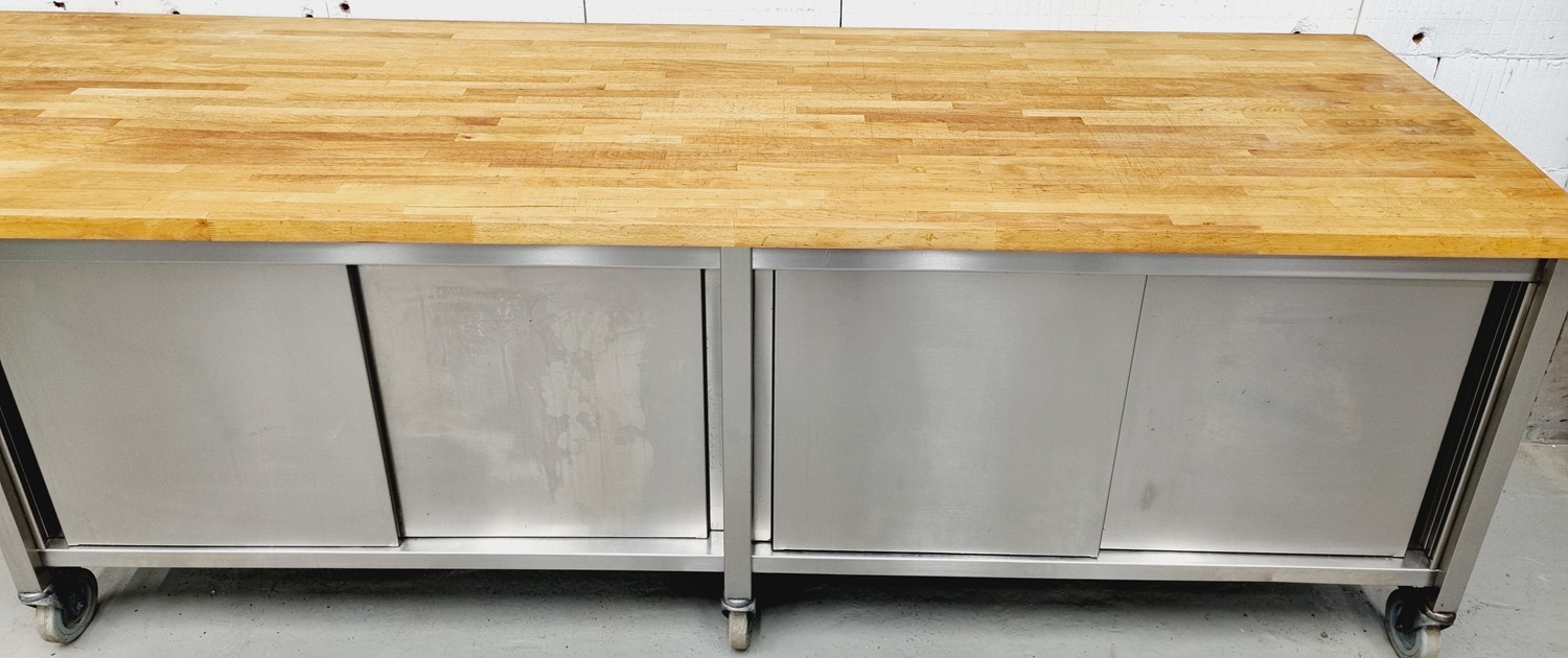 Arbeitstisch AT 3500 mit Buchenholzplatte fahrbar