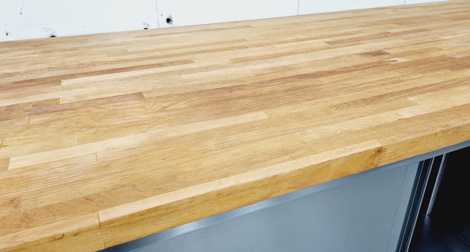 Arbeitstisch AT 3500 mit Buchenholzplatte fahrbar