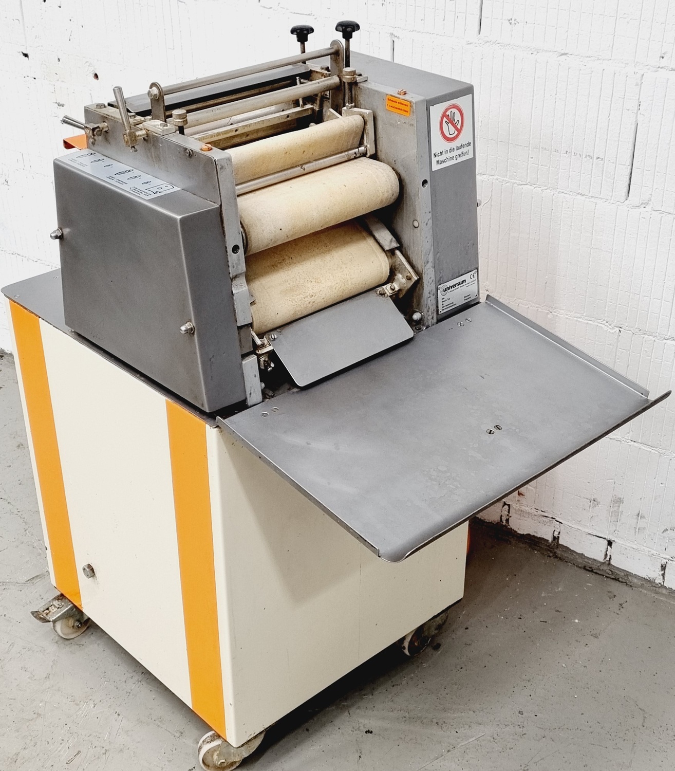 Hörnchenwickelmaschine Universum HWM 30/3