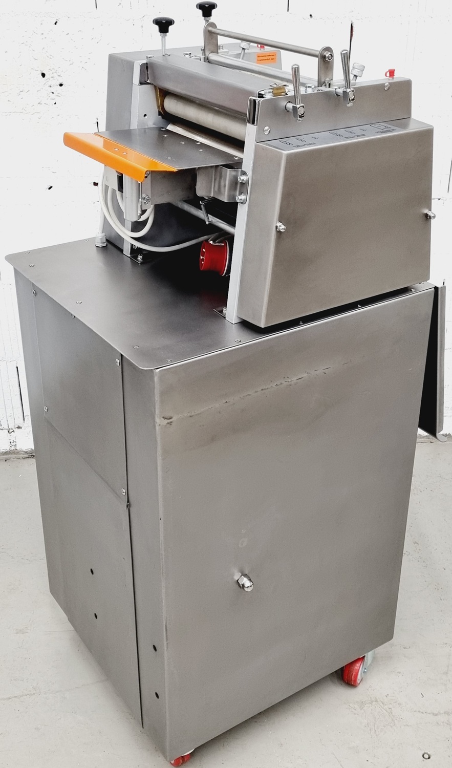 Hörnchenwickelmaschine Universum HWM 30/3
