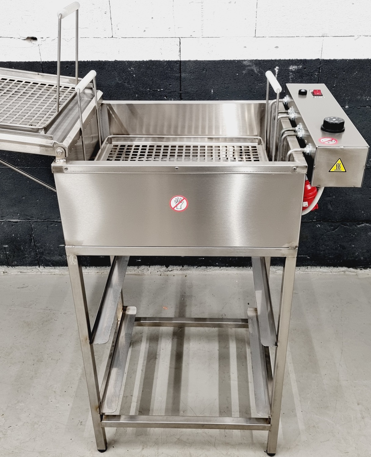 Fettbackgerät F 24 Standmodell NEU Fettbackgerät F 24 Standmodell NEU