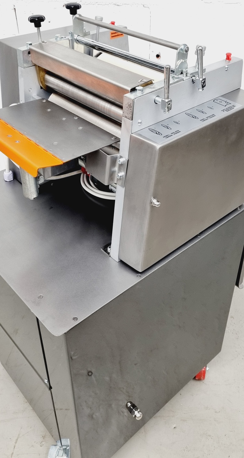 Hörnchenwickelmaschine Universum HWM 30