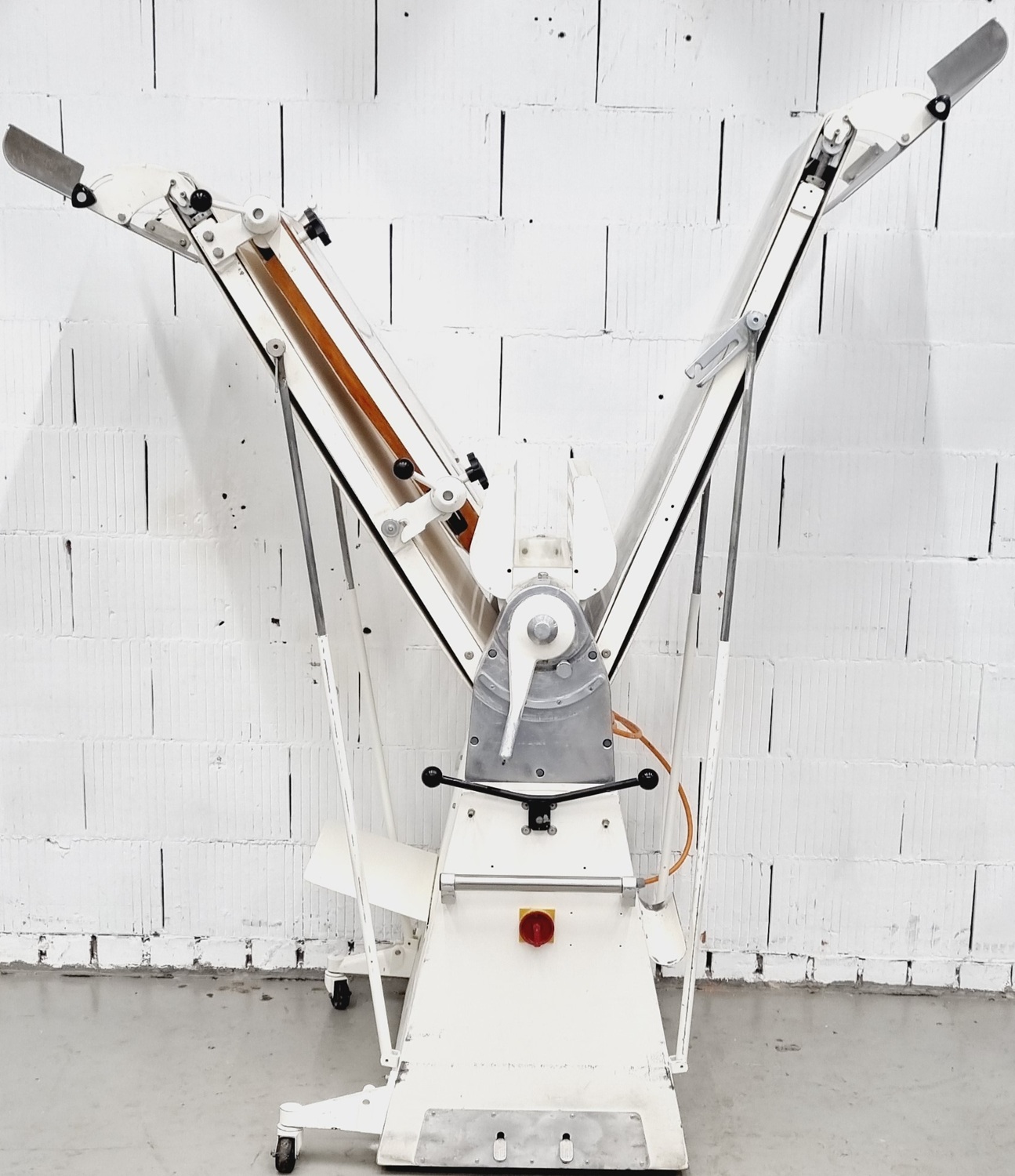 Ausrollmaschine Fritsch Rollfix 3W 630