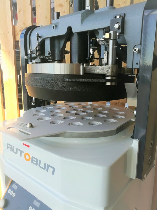 Brötchenpresse Sinmag Autobun 4-30 NEU
