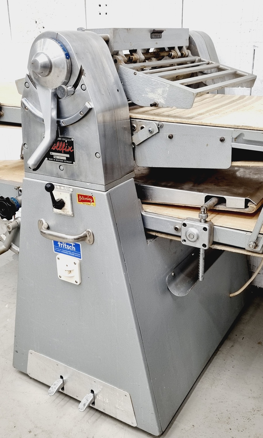 Ausrollmaschine Fritsch Rollfix 3WK 520