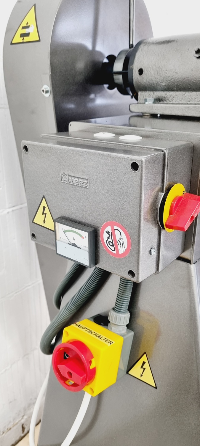 Getreidemühle Schnitzer SMB 300