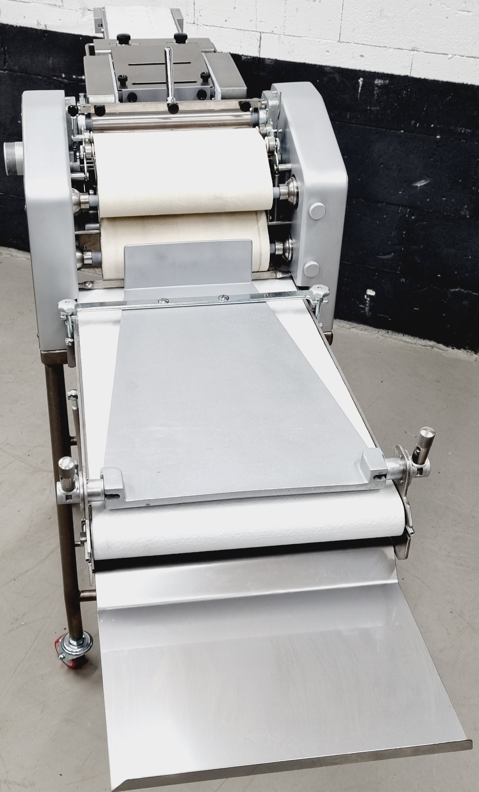 Hörnchenwickelmaschine Erka WML + ZMVR Hörnchenwickelmaschine Erka WML + ZMVR