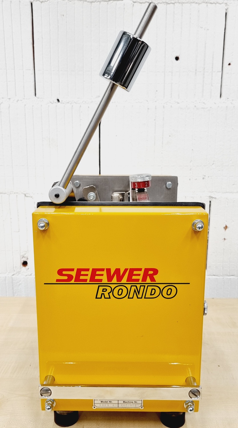 Hörnchenwickelmaschine Rondo Rondin