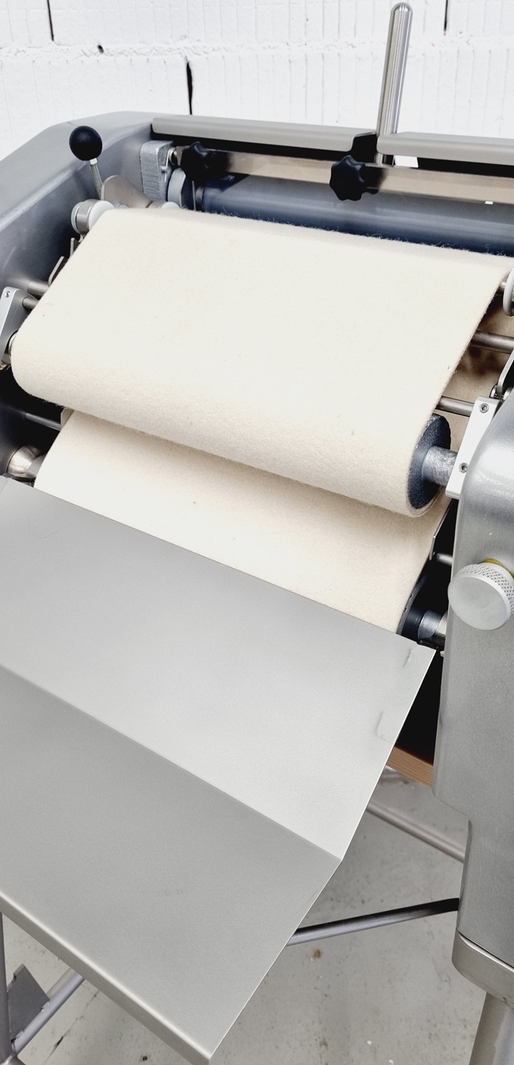 Hörnchenwickelmaschine MK-Erka WML 30