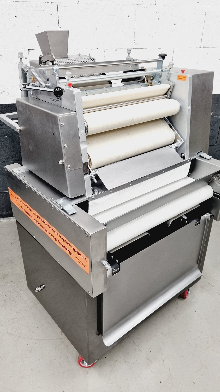 Hörnchenwickelmaschine Universum HWM 50/70 + EB