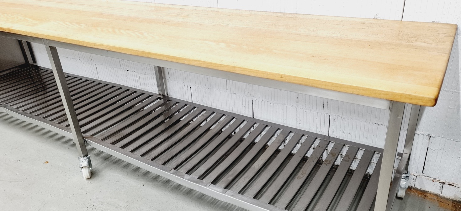 Arbeitstisch AT 4000 mit Buchenholzplatte fahrbar