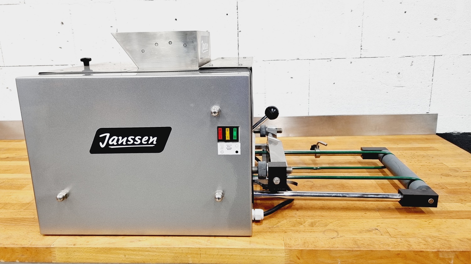 Gebäckmaschine Janssen FF 2500