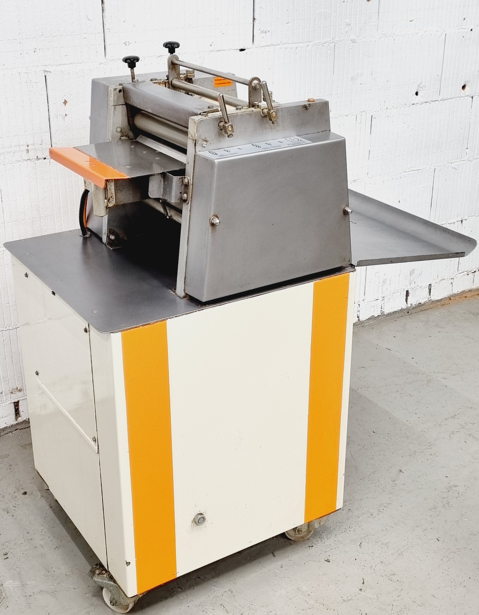 Hörnchenwickelmaschine Universum HWM 30/3