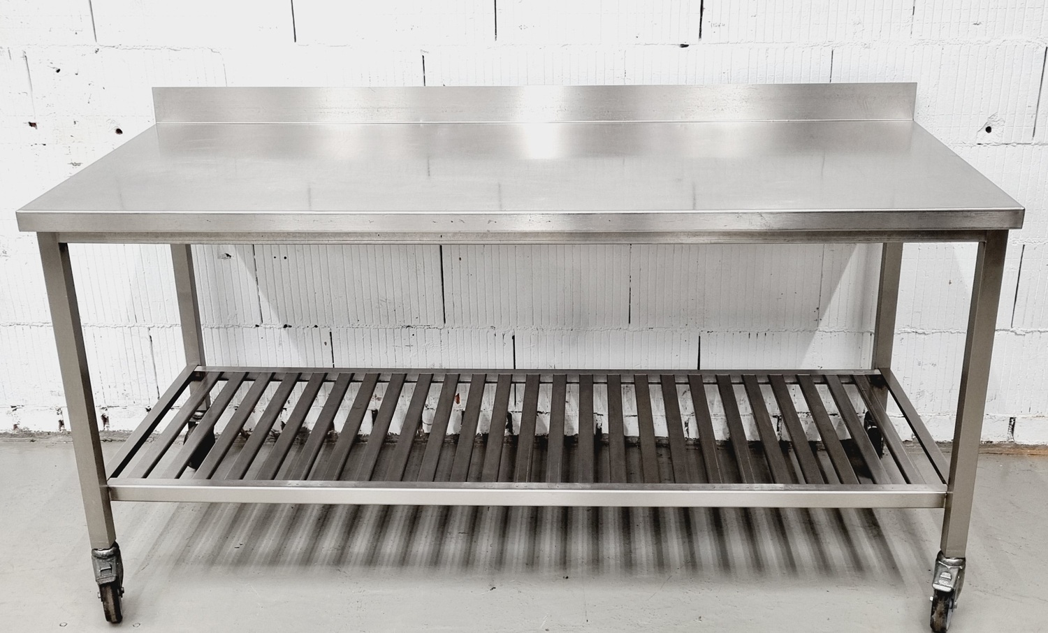 Arbeitstisch AT 1880 mit Edelstahlplatte fahrbar