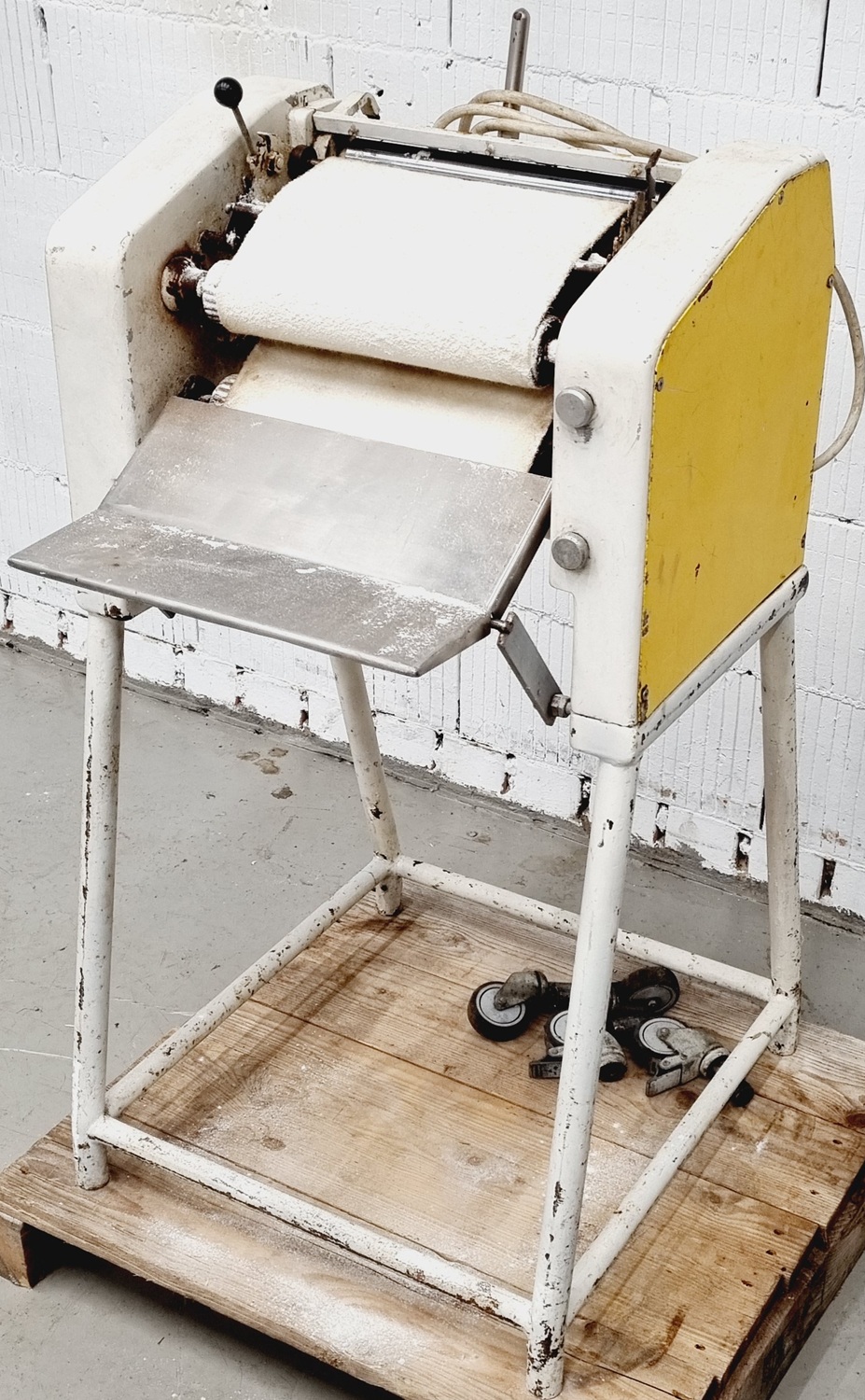 Hörnchenwickelmaschine Erka WMA 30