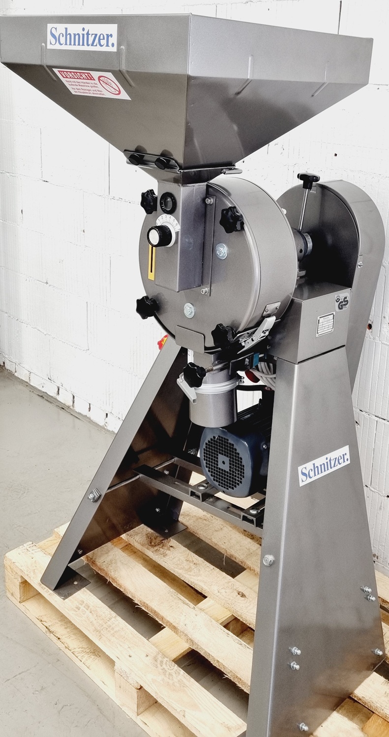 Getreidemühle Schnitzer SMB 300
