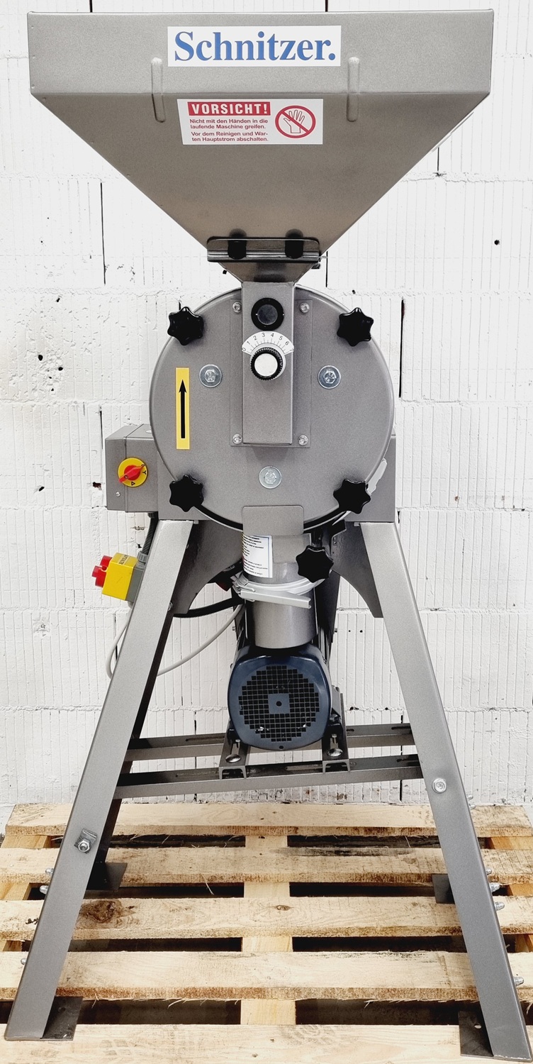 Getreidemühle Schnitzer SMB 300