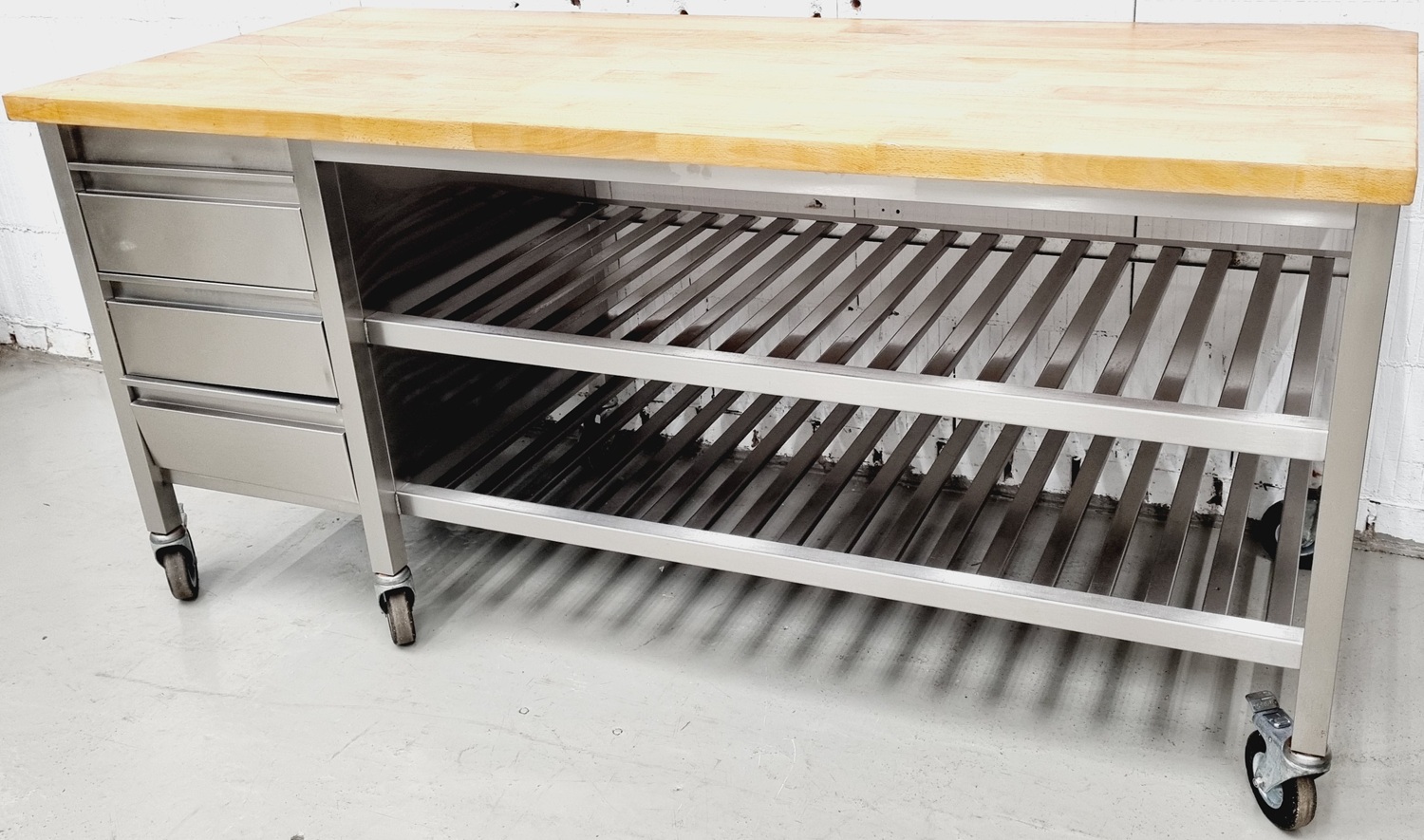 Arbeitstisch AT 2000 mit Buchenholzplatte und Schubladen