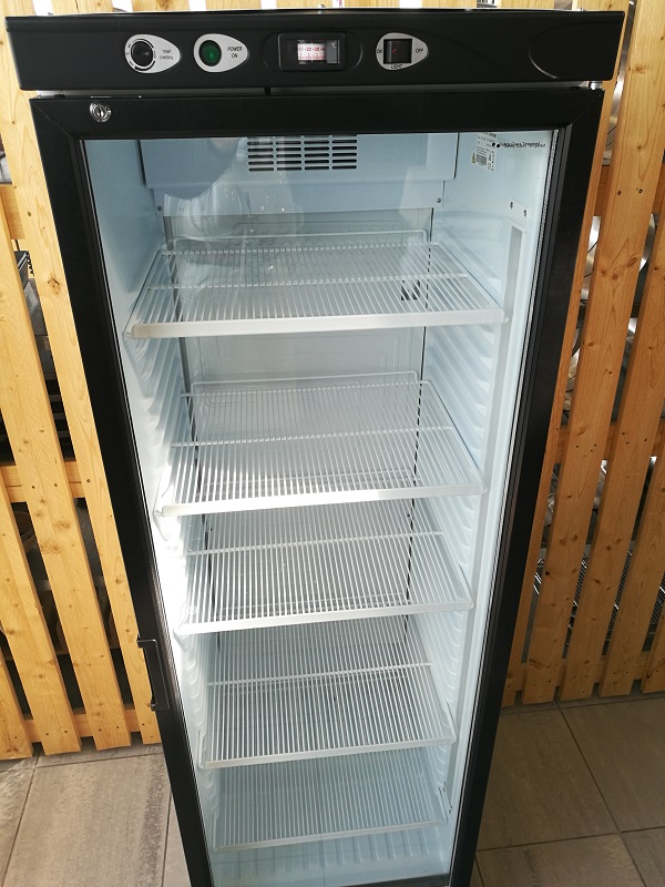 Glastürkühlschrank GTU 375