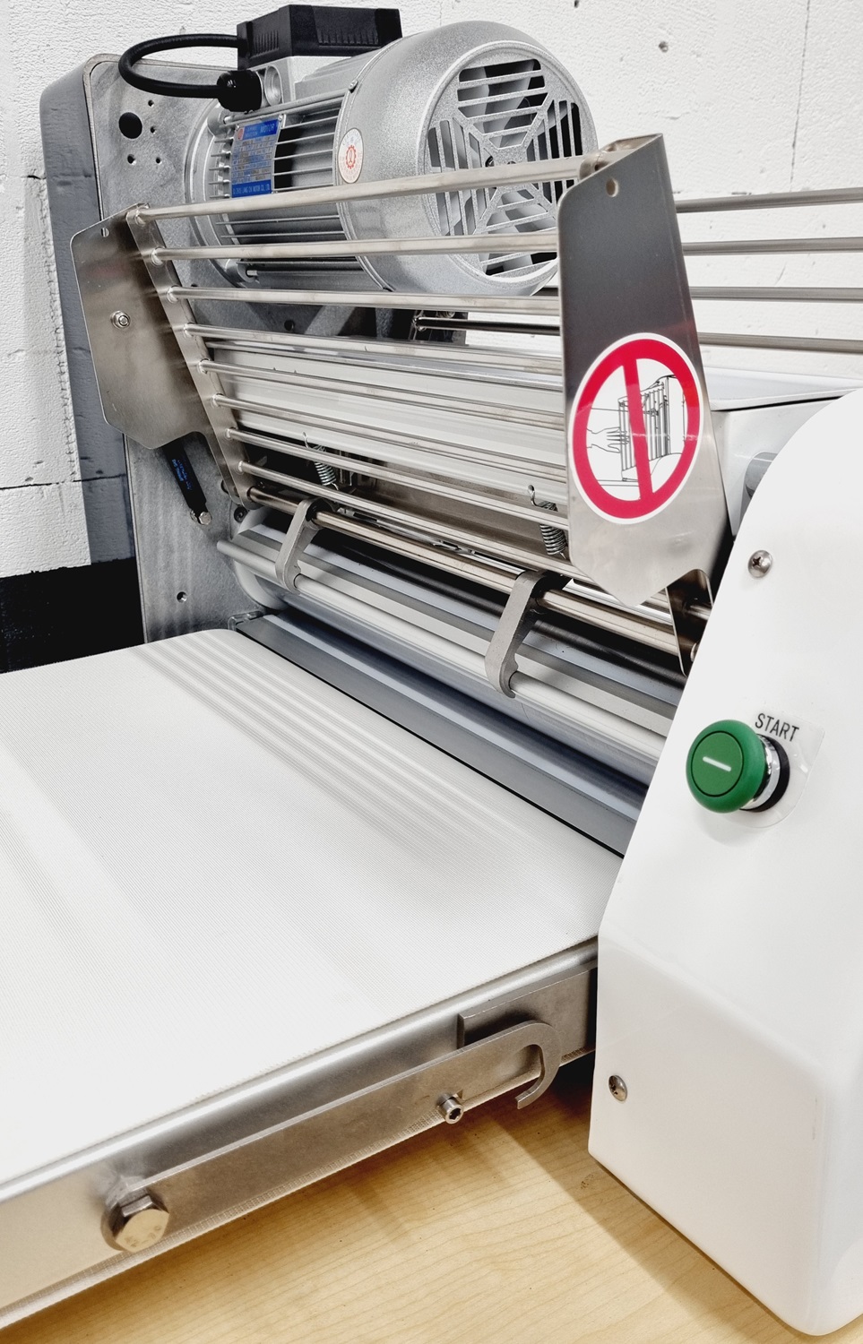 Ausrollmaschine Sinmag SM 520 S  NEU