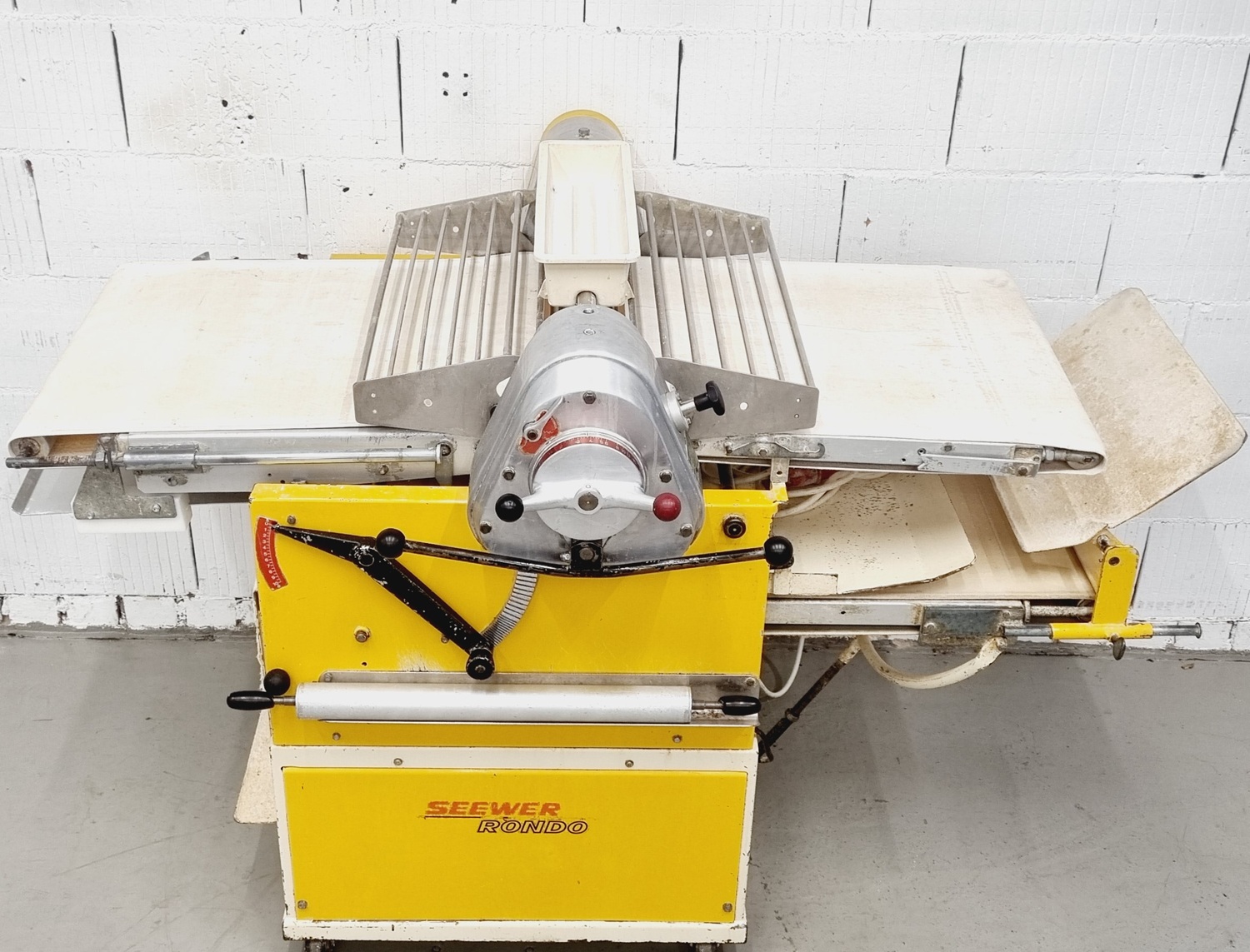 Ausrollmaschine Seewer Rondo SKO 604