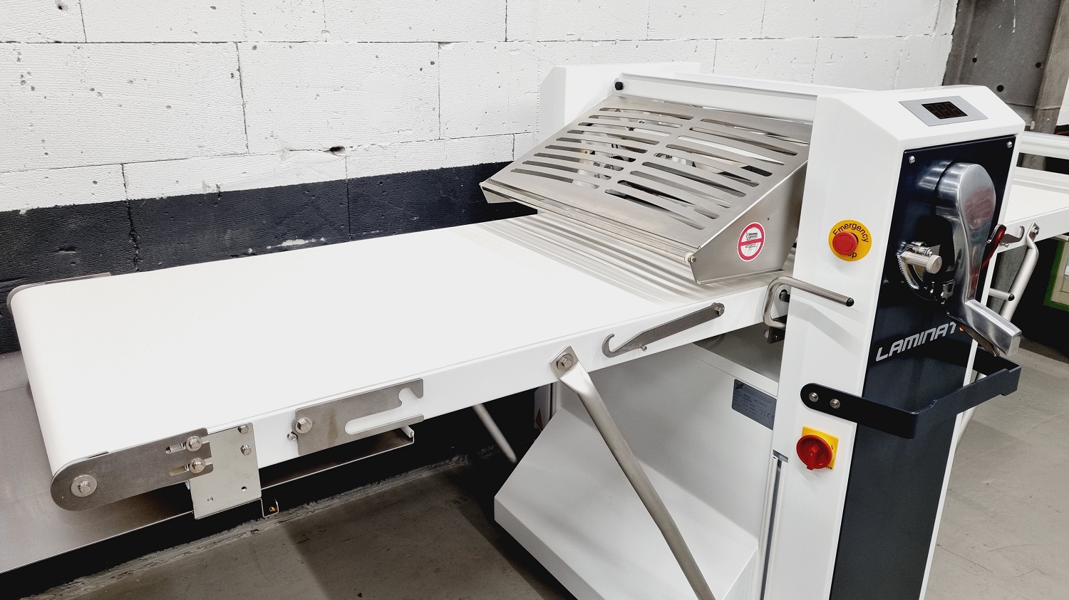 Ausrollmaschine Sinmag Laminato 650 NEU Ausrollmaschine Sinmag Laminato 650 NEU