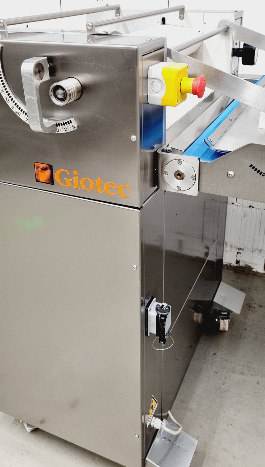 Hörnchenwickelmaschine Gio 4 CF