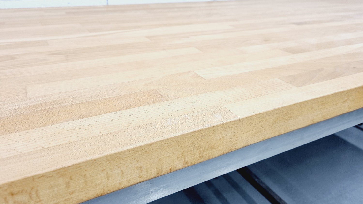 Arbeitstisch AT 3000 Buchenholzplatte