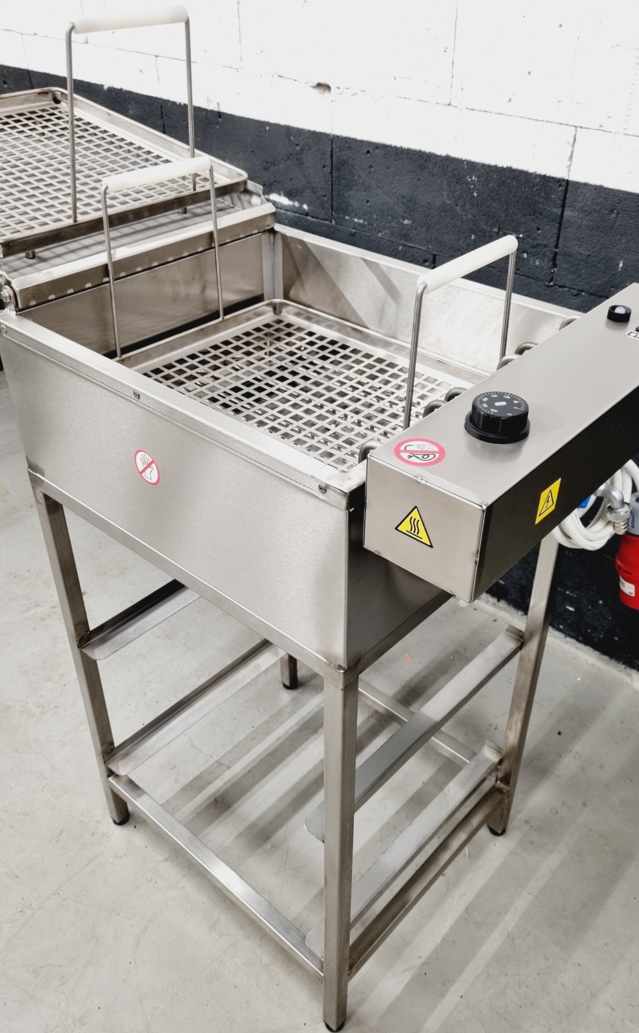 Fettbackgerät F 24 Standmodell NEU Fettbackgerät F 24 Standmodell NEU