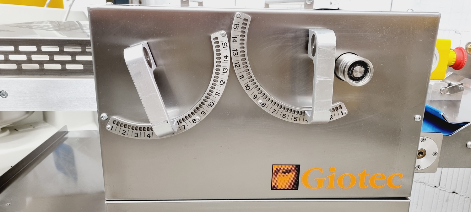 Hörnchenwickelmaschine Gio 4 CF